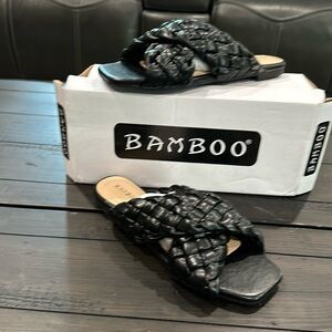 Nwt Bamboo size 6.5 black woven sandal.
